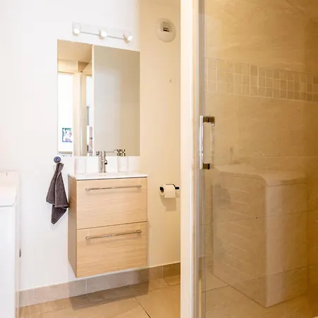 Mirabeau Sous Les Toits - Apartament