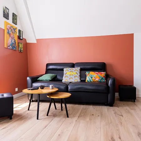 Mirabeau Sous Les Toits - * トゥール