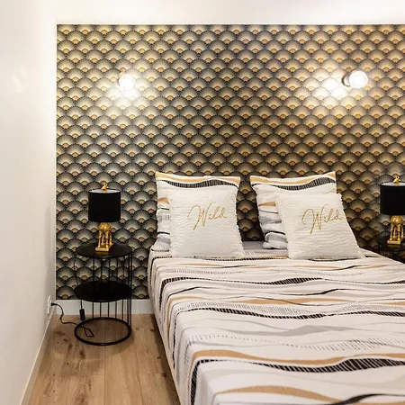 アパート Mirabeau Sous Les Toits - *