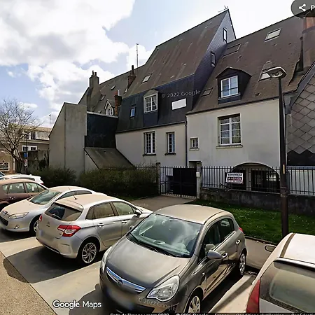 Mirabeau Sous Les Toits - アパート