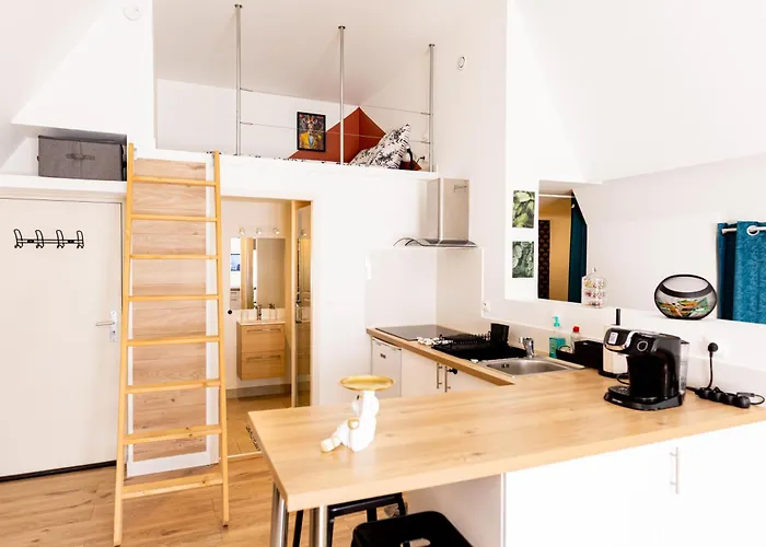 Mirabeau Sous Les Toits - Daire Tours