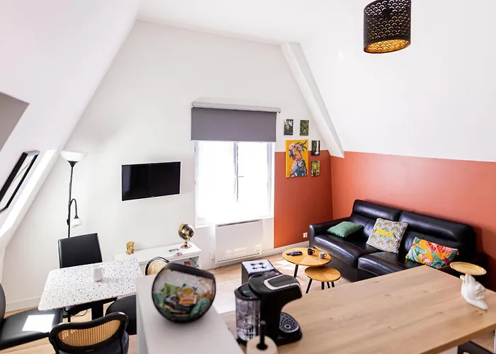 Mirabeau Sous Les Toits - Daire Tours